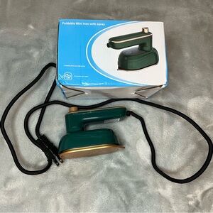 Green Foldable Mini Iron with Spray